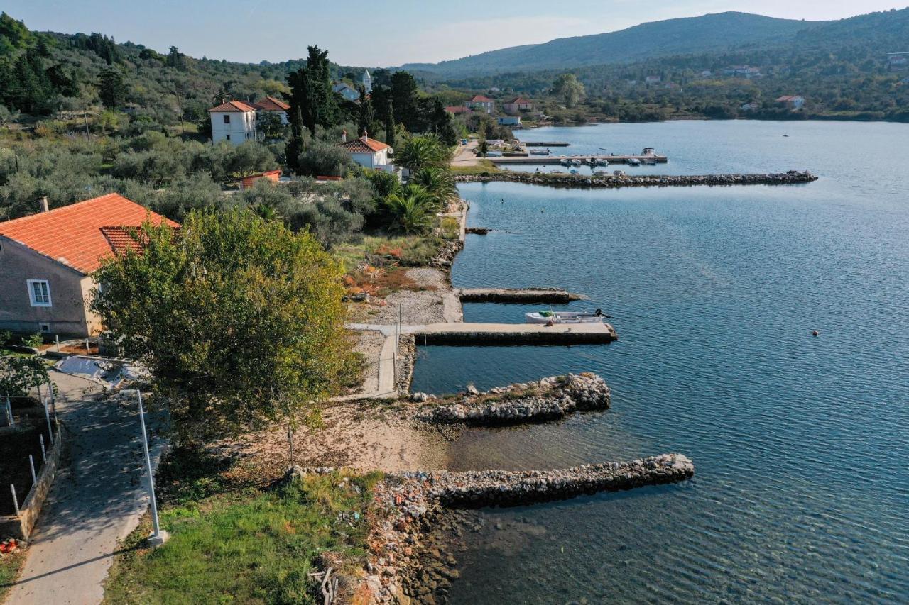 Apartments With A Parking Space Brbinj, Dugi Otok - 8160 Dış mekan fotoğraf